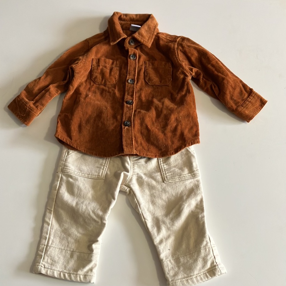 🌻Old navy corduroy long sleeve shirt 3/6 mo